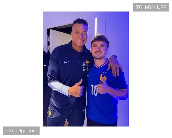 姆巴佩携手巴黎三叉戟强势出击,状态回暖引球迷期待 姆巴佩携手巴黎三叉戟强势出击,状态回暖引球迷期待