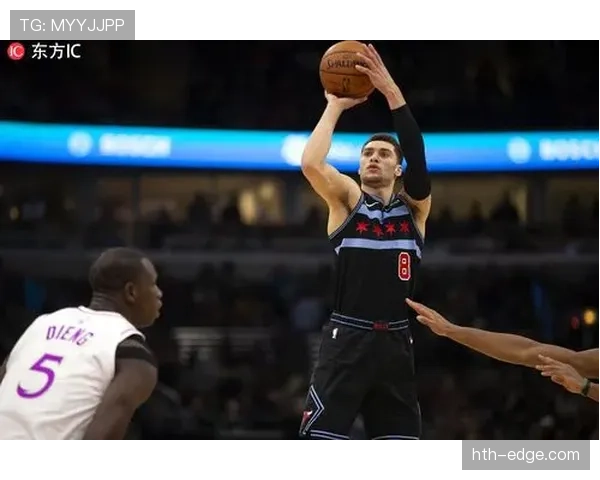 扎克·拉文无球跑动提升投篮效率 助公牛拉开对阵骑士差距