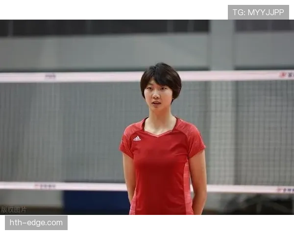 袁心玥晒厨房照，那台咖啡机的价让我默默删了购物车